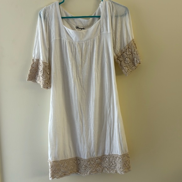Boho Wrangker dress, cute for spring with cowboy boots. - Picture 1 of 3
